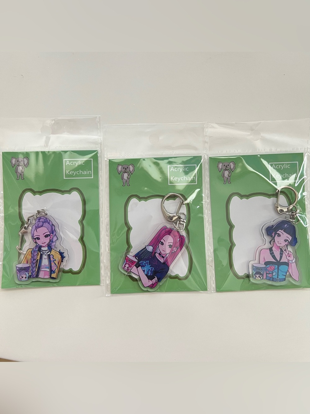 🆕K-pop demon hunters Acrylic Keychains 3 pieces